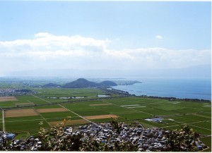 琵琶湖を望む