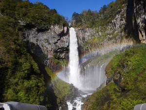 日光華厳の滝の虹