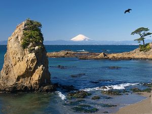 冬の秋谷海岸