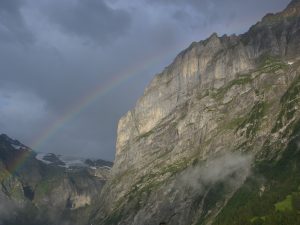 五千尺にかける虹の橋（スイス）