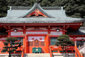春招く縁結び神社